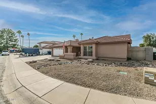 1426 N Spire Ct, Chandler, AZ 85224 - Photo 3