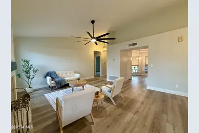 1034 E Encinas Avenue, Gilbert, AZ 85234 - Photo 11