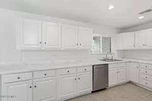 2934 E Shangri La Rd, Phoenix, AZ 85028 - Photo 23