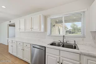 2934 E Shangri La Rd, Phoenix, AZ 85028 - Photo 25