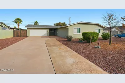 2934 E Shangri La Road, Phoenix, AZ 85028 - Photo 11