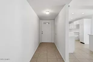 2934 E Shangri La Rd, Phoenix, AZ 85028 - Photo 13