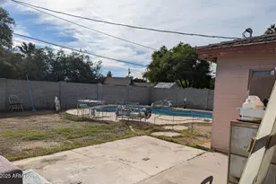 4421 E Glenrosa Ave, Phoenix, AZ 85018 - Photo 11