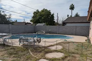 4421 E Glenrosa Ave, Phoenix, AZ 85018 - Photo 13