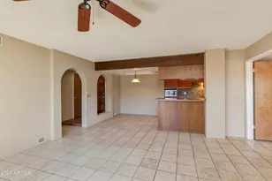 7557 N Dreamy Draw Dr, Phoenix, AZ 85020 - Photo 25