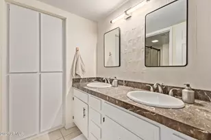 8649 E Royal Palm Rd, Scottsdale, AZ 85258 - Photo 13