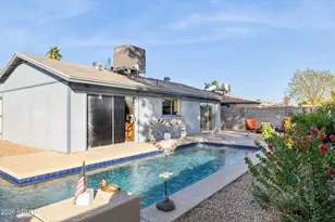 3915 E Windrose Dr, Phoenix, AZ 85032 - Photo 31