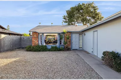 3915 E Windrose Drive, Phoenix, AZ 85032 - Photo 11