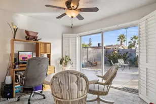 3915 E Windrose Dr, Phoenix, AZ 85032 - Photo 15