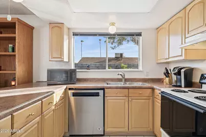 3915 E Windrose Drive, Phoenix, AZ 85032 - Photo 17