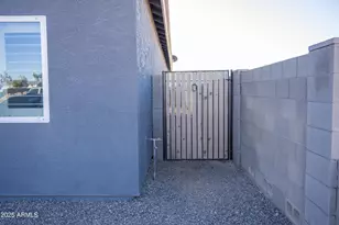 21605 W Laura St, Wittmann, AZ 85361 - Photo 41