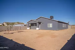 21605 W Laura St, Wittmann, AZ 85361 - Photo 11