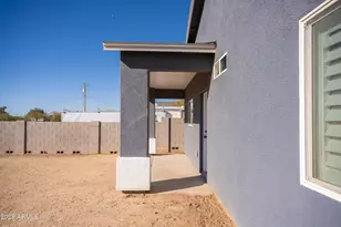 21605 W Laura St, Wittmann, AZ 85361 - Photo 9