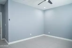 21605 W Laura St, Wittmann, AZ 85361 - Photo 17