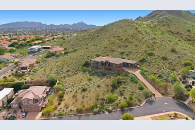 2707 E Gelding Drive #34, Phoenix, AZ 85032 - Photo 3