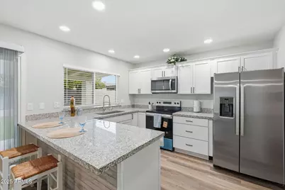 836 W Laguna Azul Avenue, Mesa, AZ 85210 - Photo 11