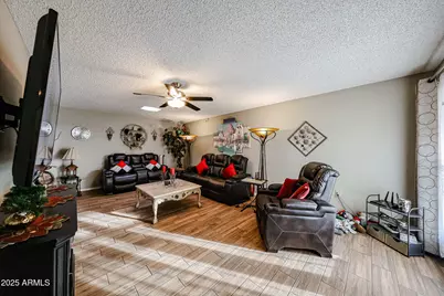 17447 N 99th Drive, Sun City, AZ 85373 - Photo 9