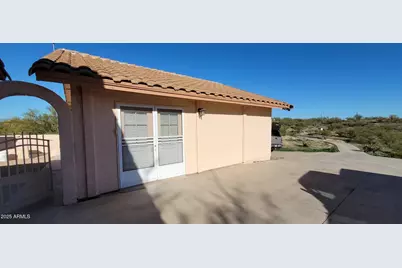 51040 N 292nd Avenue #CASITA, Wickenburg, AZ 85390 - Photo 9