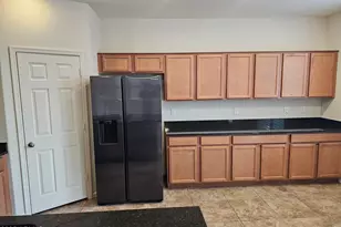 215 N 198th Dr, Buckeye, AZ 85326 - Photo 7