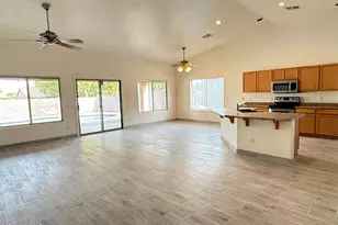 2538 W Maldonado Rd, Phoenix, AZ 85041 - Photo 3