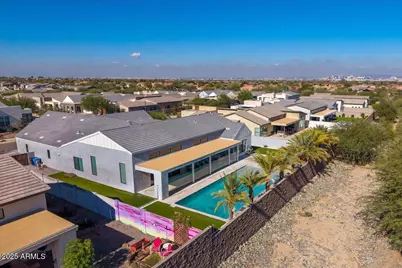 9407 S 13th Way, Phoenix, AZ 85042 - Photo 17