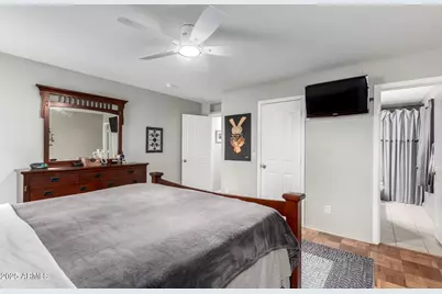 8458 E Nido Avenue, Mesa, AZ 85209 - Photo 9