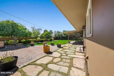 325 E Aepli Drive, Tempe, AZ 85282 - Photo 35