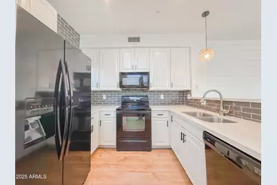 164 W Commerce Court, Gilbert, AZ 85233 - Photo 11