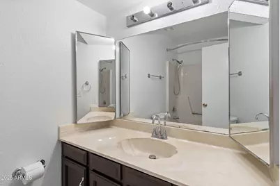 4107 W Barbara Avenue, Phoenix, AZ 85051 - Photo 29