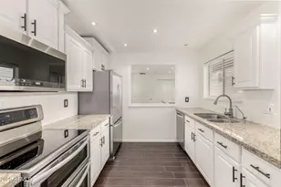 11260 N 92nd St, Scottsdale, AZ 85260 - Photo 7