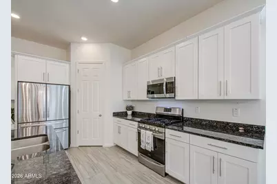 23566 N 167th Lane, Surprise, AZ 85387 - Photo 11