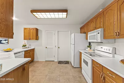 10307 W Sutters Gold Lane, Sun City, AZ 85351 - Photo 15