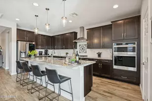 17877 W Thistle Landing Dr, Goodyear, AZ 85338 - Photo 5