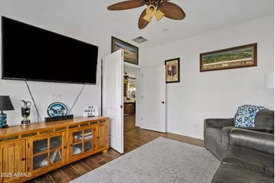 3201 E Gleneagle Drive, Chandler, AZ 85249 - Photo 9