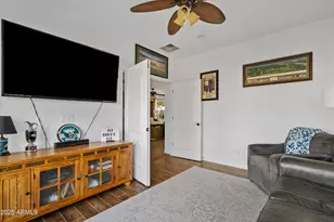 3201 E Gleneagle Dr, Chandler, AZ 85249 - Photo 9