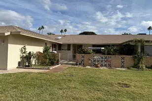 10208 W Kingswood Cir, Sun City, AZ 85351 - Photo 5