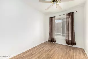 8430 N 34th Dr, Phoenix, AZ 85051 - Photo 13