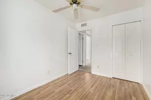 8430 N 34th Dr, Phoenix, AZ 85051 - Photo 15