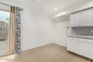 8430 N 34th Dr, Phoenix, AZ 85051 - Photo 7