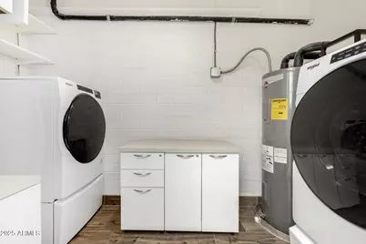 8430 N 34th Drive, Phoenix, AZ 85051 - Photo 17