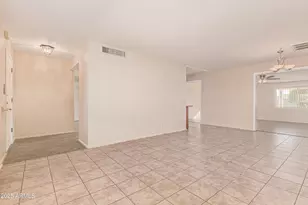 11811 N Desert Hills Dr W, Sun City, AZ 85351 - Photo 5