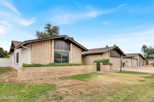 1261 W Lobo Ave, Mesa, AZ 85202 - Photo 3