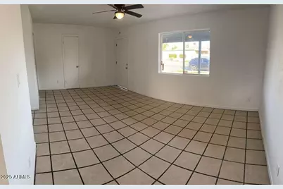 2830 N 55th Avenue, Phoenix, AZ 85035 - Photo 7