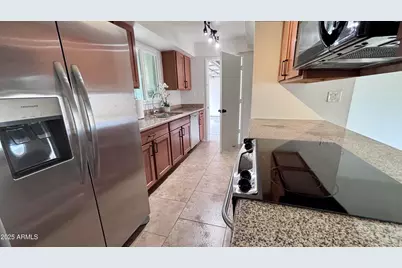 4031 W Denton Lane, Phoenix, AZ 85019 - Photo 5