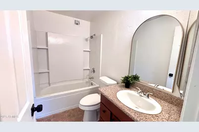 4031 W Denton Lane, Phoenix, AZ 85019 - Photo 9