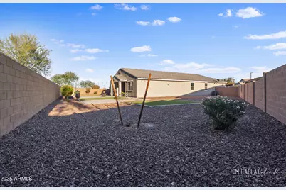 18244 W College Drive, Goodyear, AZ 85395 - Photo 35