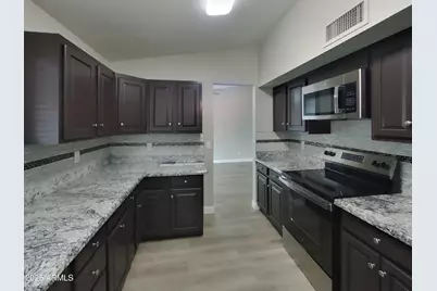 10221 W Turney Avenue, Phoenix, AZ 85037 - Photo 5
