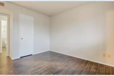 124 E Cairo Drive, Tempe, AZ 85282 - Photo 17