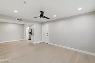 9990 N Scottsdale Rd, Paradise Valley, AZ 85253 - Photo 5