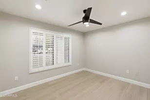 9990 N Scottsdale Rd, Paradise Valley, AZ 85253 - Photo 17